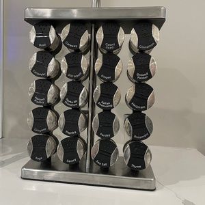 Spice Rack (20 glass labeled spice bottles)